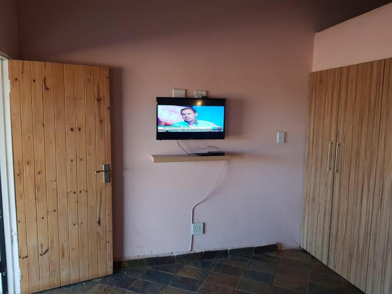 Lagai Roi Guesthouse Boshoek Kamer foto